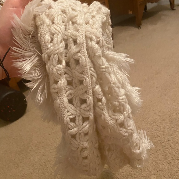 Cream Scarf - Picture 3 of 5